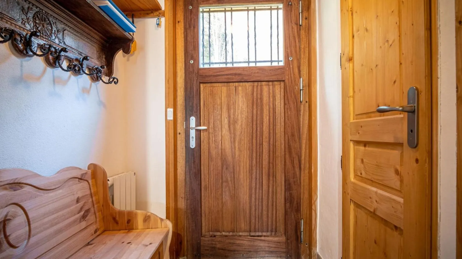 Datcha Of Sky -Jardin - Calme - 180 Vues - 9 Chambres & Studio Appt Лез-Уш 0*,